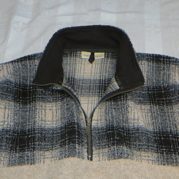 North Country Fleece Top - Picture 4 of 4